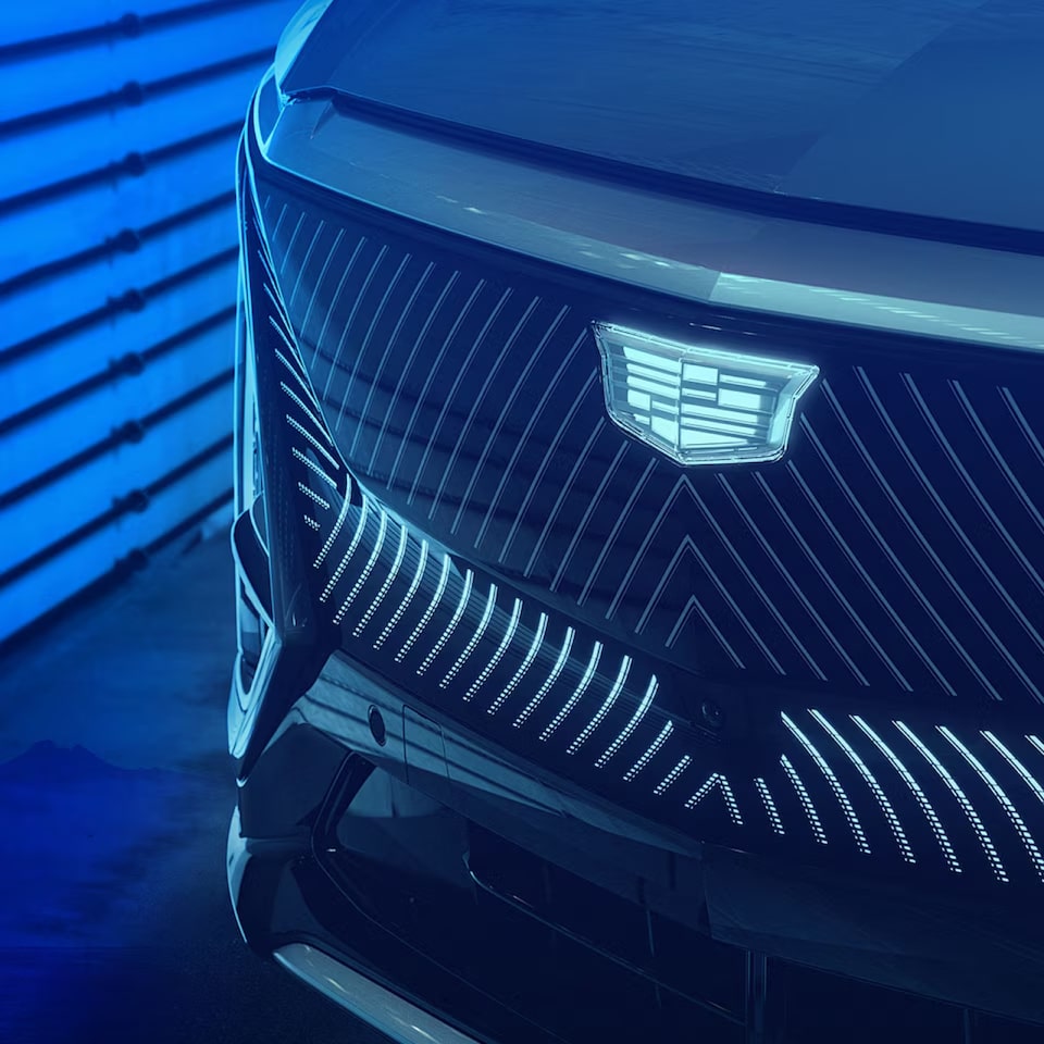 Atual escudo da Cadillac, redesenhado para acompanhar um futuro totalmente elétrico.