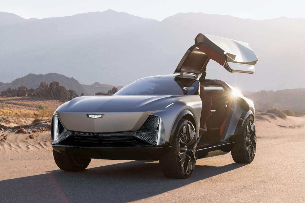 Veículo-conceito Elevated Velocity com a porta do motorista aberta.